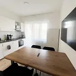 Vibehome - Stadtmitte * Düsseldorf